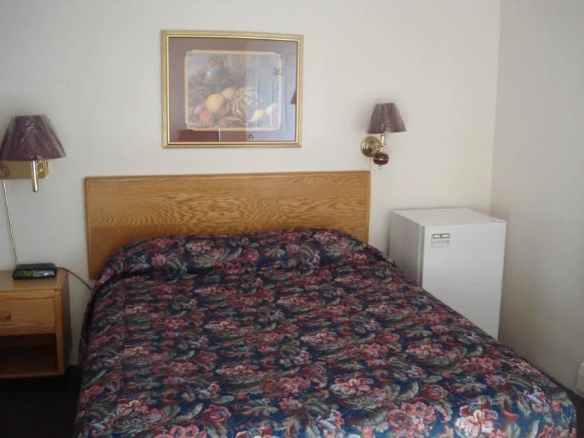 Satelite Motel Sault Ste. Marie Bagian luar foto